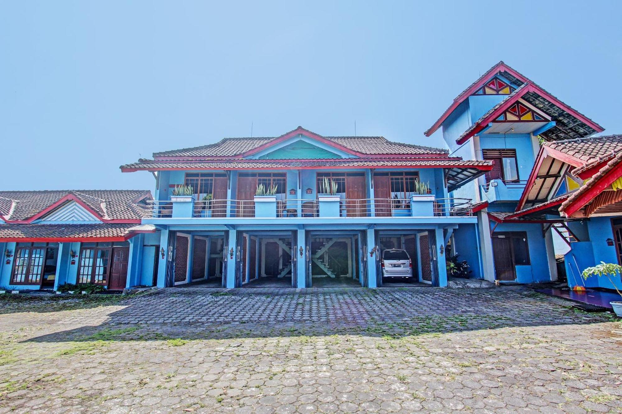 Capital O 91644 Loka Hause Hotel Salatiga Luaran gambar