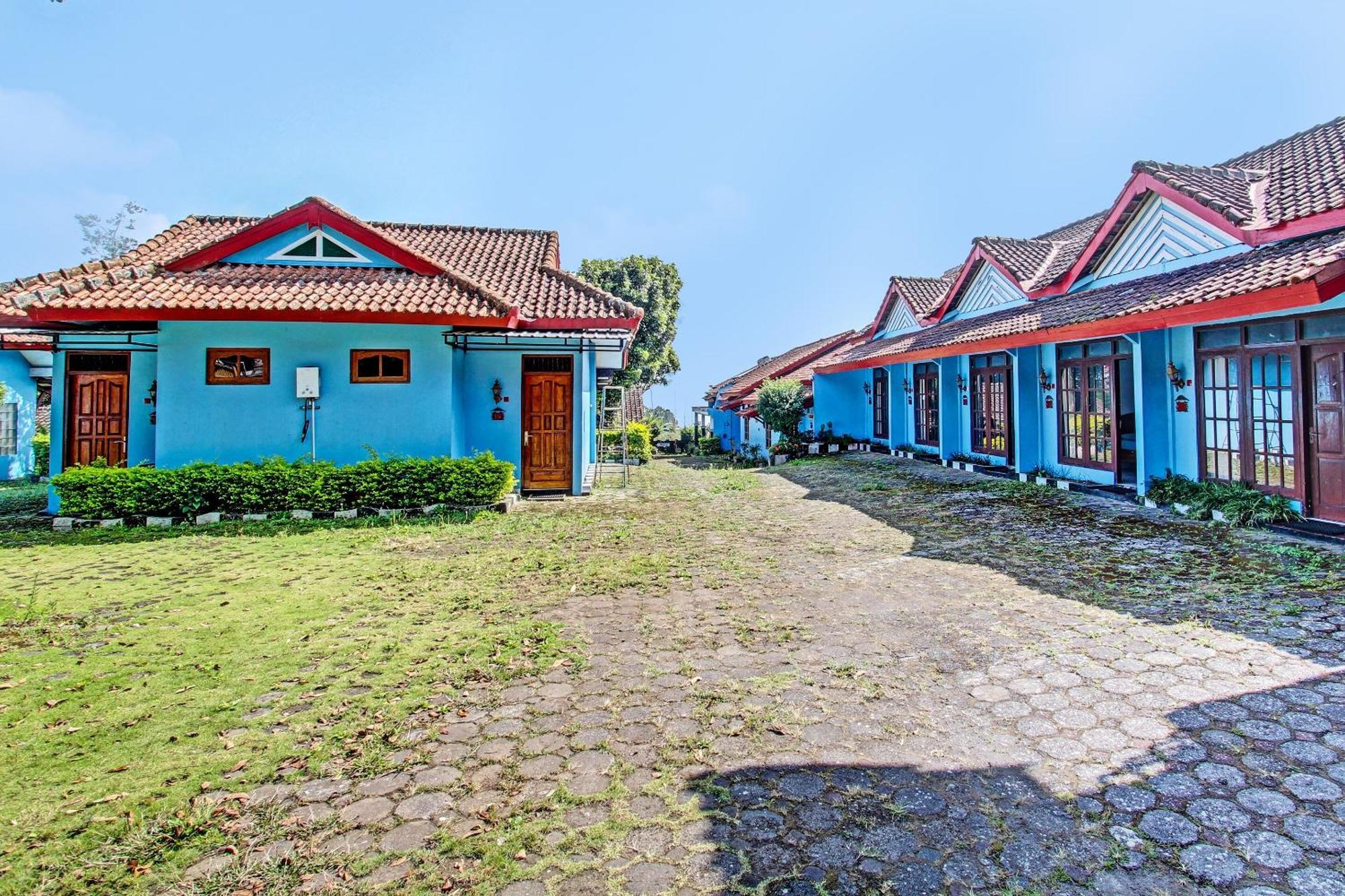 Capital O 91644 Loka Hause Hotel Salatiga Luaran gambar