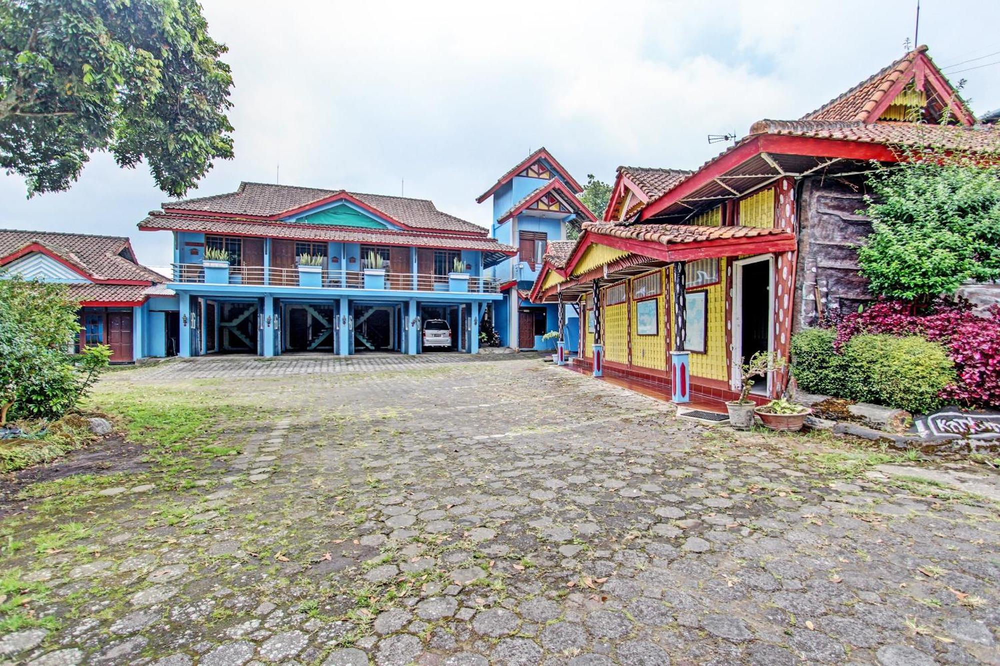 Capital O 91644 Loka Hause Hotel Salatiga Luaran gambar